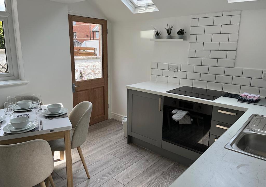 34 One Lytham St Annes Exterior foto