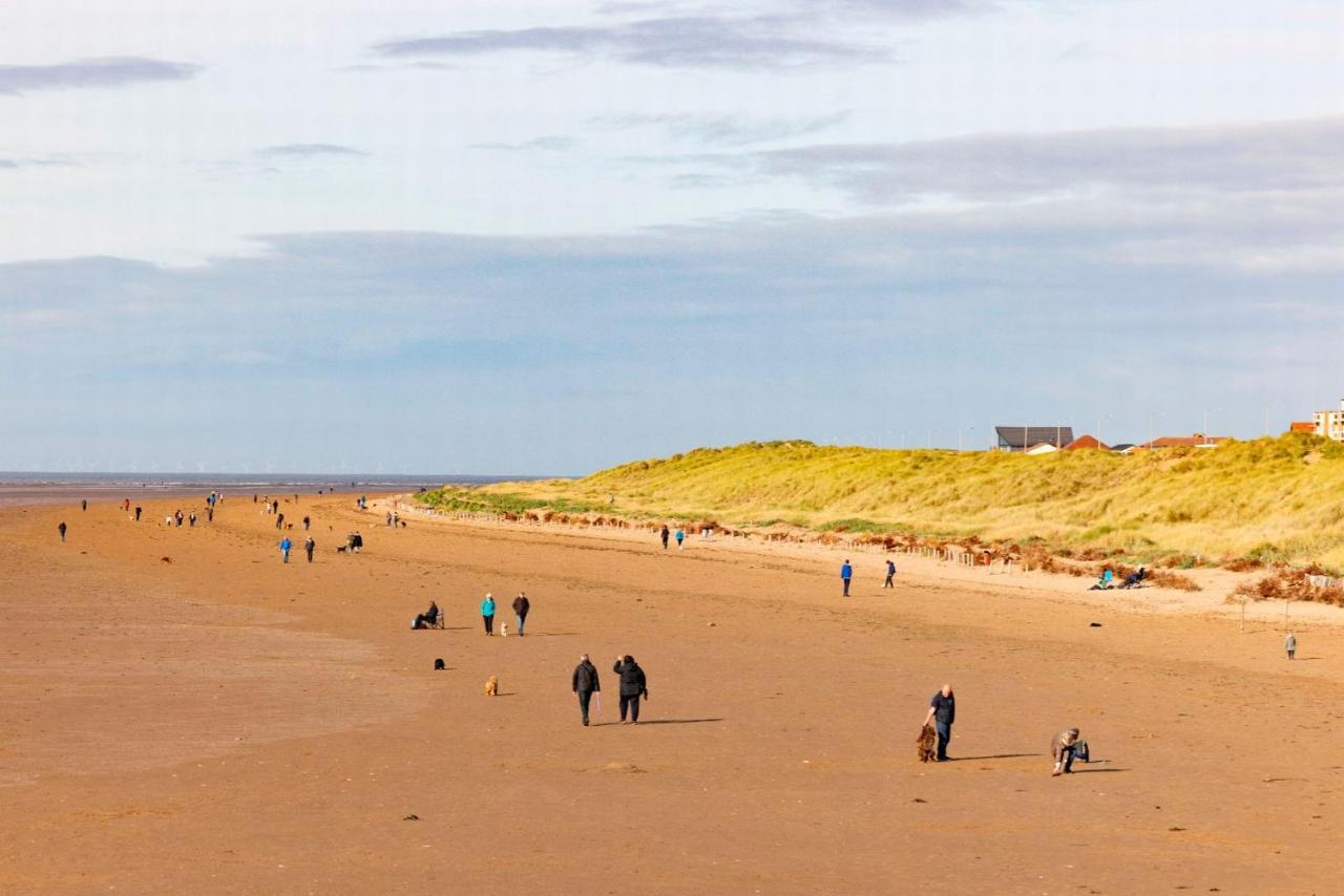 34 One Lytham St Annes Exterior foto